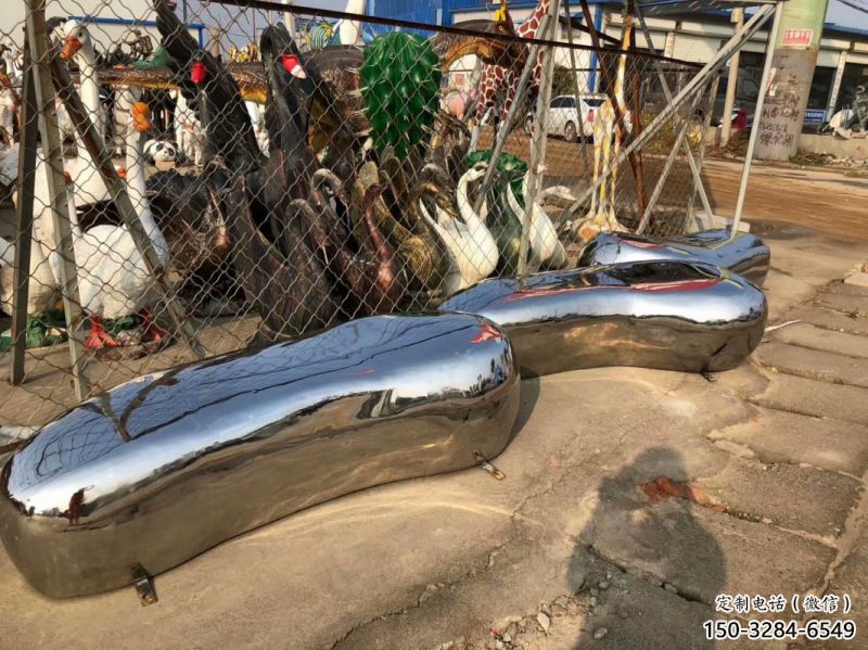 公園坐凳雕塑，噴砂發(fā)光雕塑，鍛造工藝