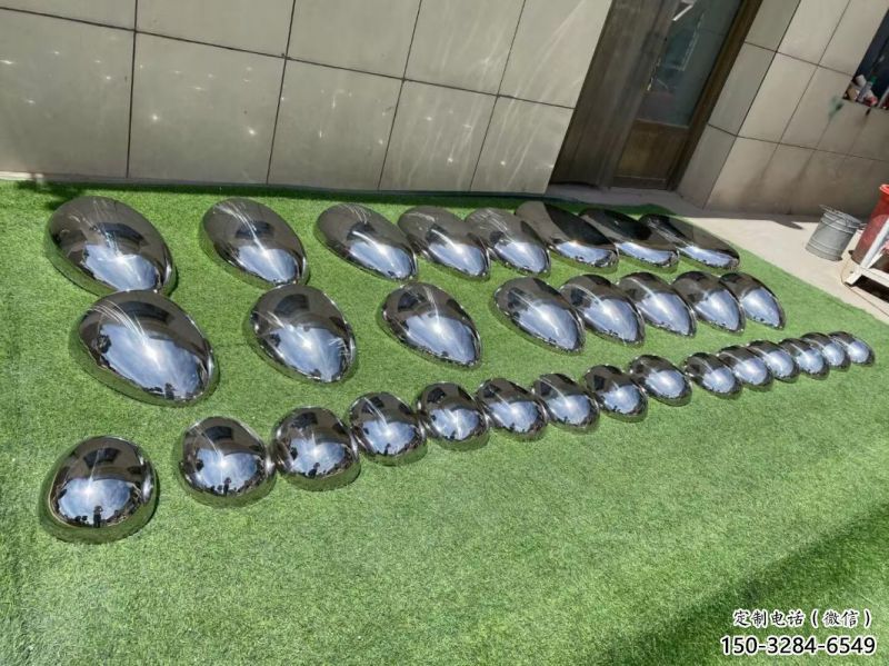 大型商場(chǎng)鵝卵石雕塑