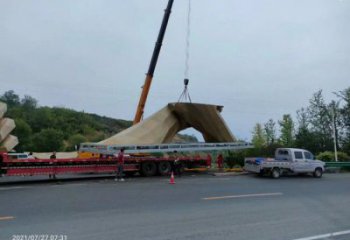 城市景觀握手雕塑安裝，不銹鋼標識雕塑