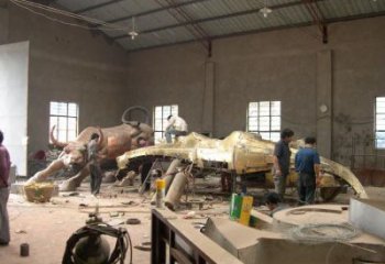 景觀恐龍雕塑生產(chǎn)，景區(qū)案例，景觀幾何恐龍雕塑制作