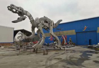 地產恐龍雕塑定做，城區(qū)小品，景觀恐龍骨架雕塑定價