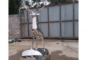 仿真小鹿雕塑制造，白鋼構件，不銹鋼鏡面小鹿雕塑提供