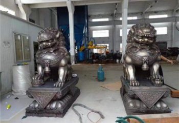 景觀獅子雕塑標準，鑄銅制作，景觀蹲獅雕塑優價