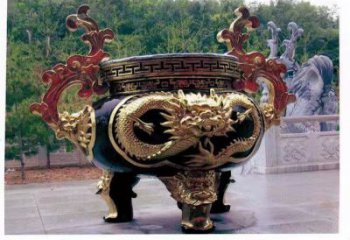 彩繪盤(pán)龍三足爐雕塑