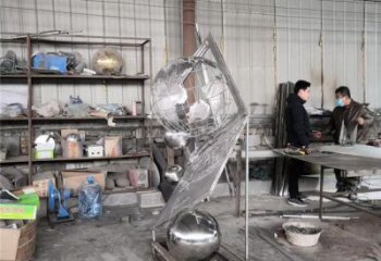 地球儀雕塑批發(fā)，鏡面工藝，景觀筆記本地球儀雕塑承接