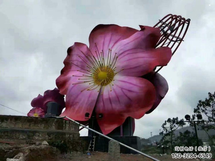 烤漆指環(huán)雕塑