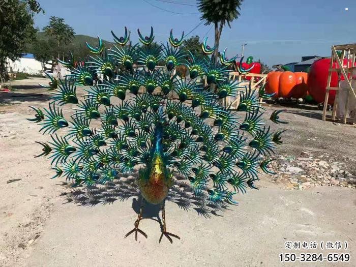 孔雀開屏雕塑定價，街景小品，環(huán)境孔雀開屏雕塑批發(fā)