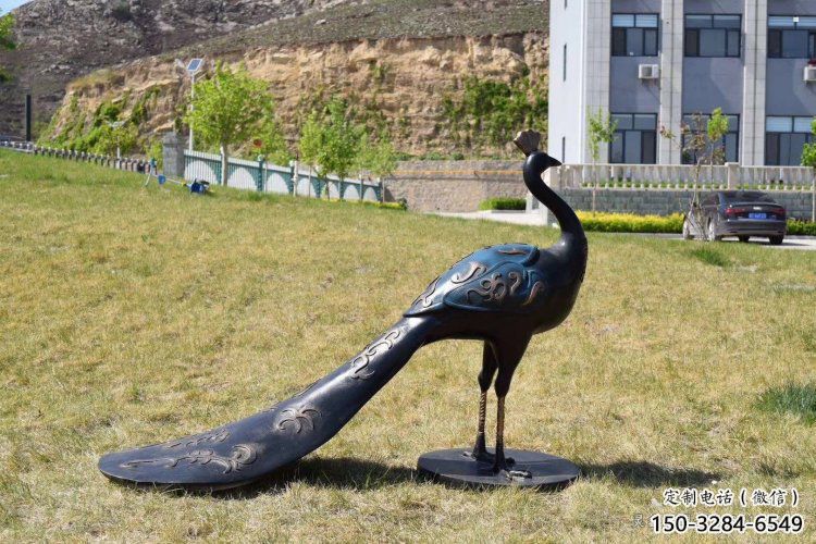 孔雀雕塑優(yōu)選，陸地擺件，景觀銅孔雀雕塑制作廠家