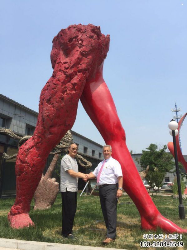 景觀人字雕塑選用，美陳雕塑，不銹鋼人字雕塑廠家展示