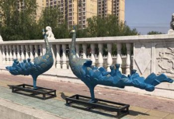 彩繪孔雀雕塑供應，圓雕體系，仿古孔雀雕塑制作廠家