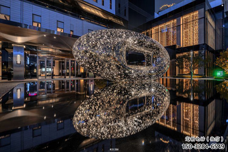 方孔球雕塑定制，多彩藝術(shù)，不銹鋼方孔球雕塑定價