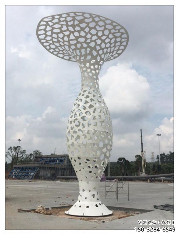 花瓶雕塑制作，城市裝飾，不銹鋼鏤空花瓶雕塑標準