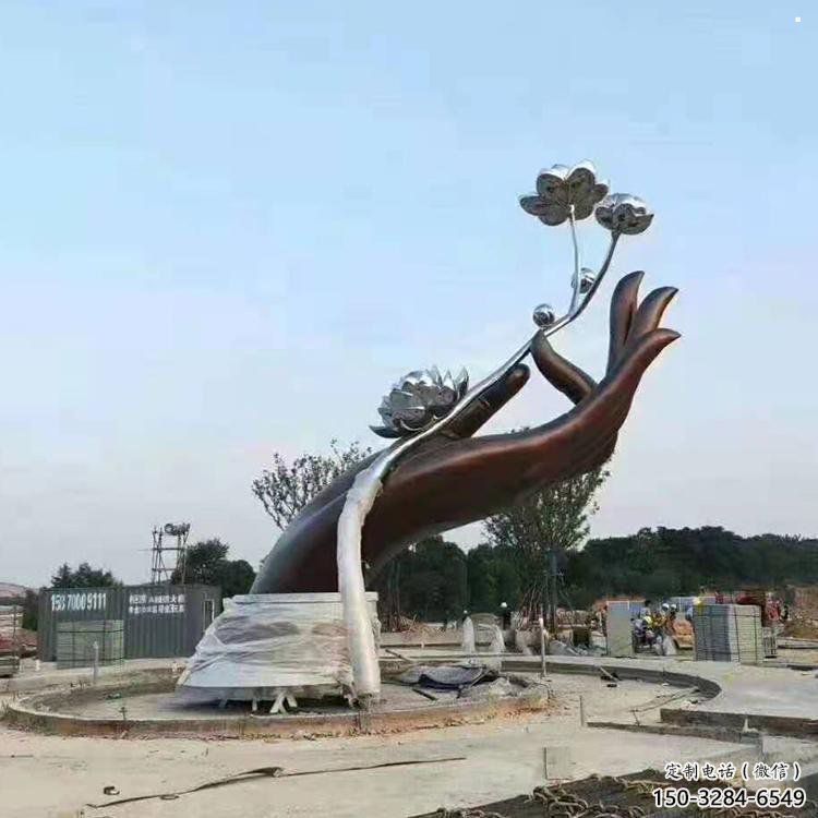 手拈花雕塑制造商，動態(tài)雕塑，不銹鋼手拈花雕塑訂做