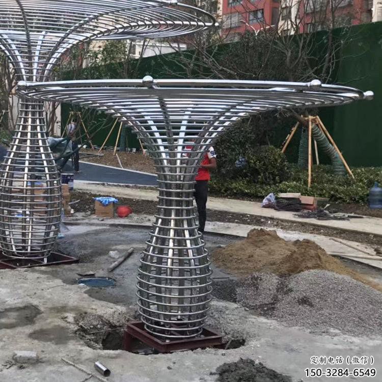 遮陽樹雕塑，彩鋼制作，景觀鏤空遮陽樹雕塑優(yōu)價