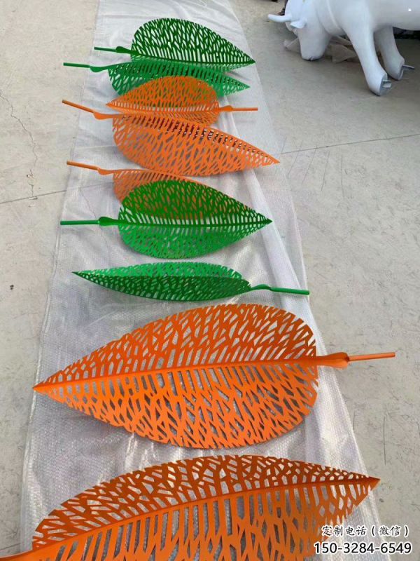 室內(nèi)樹葉雕塑