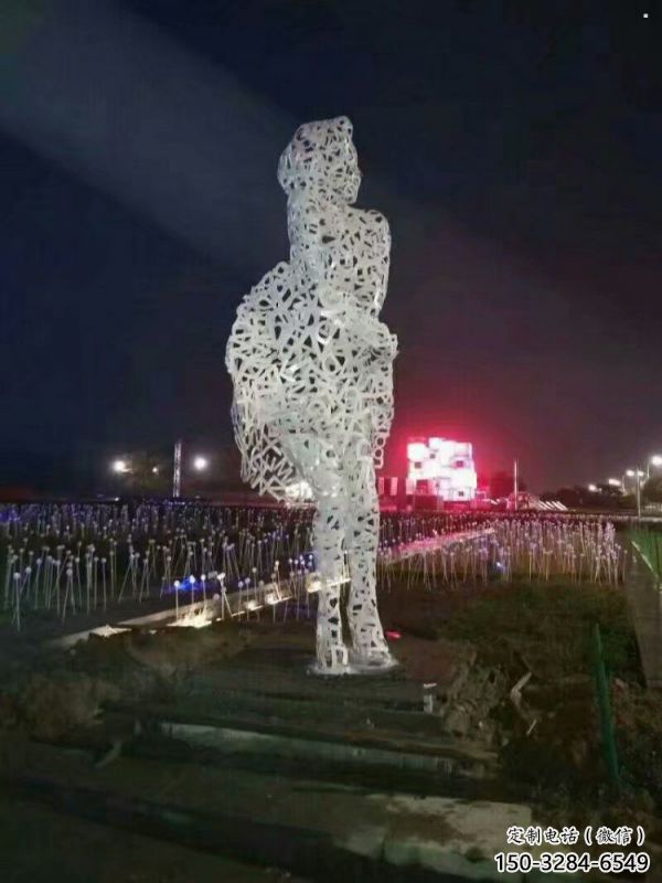 鏤空人物雕塑預定，城區小品，現代鐵藝人物雕塑制造商