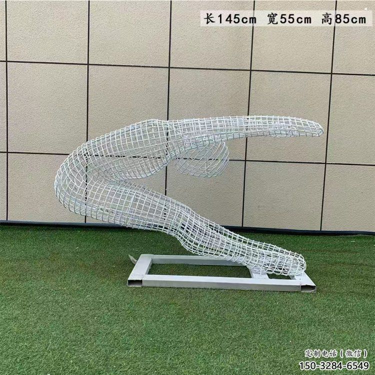 鏤空運動員雕塑定做，小區擺件，體育人物雕塑制作