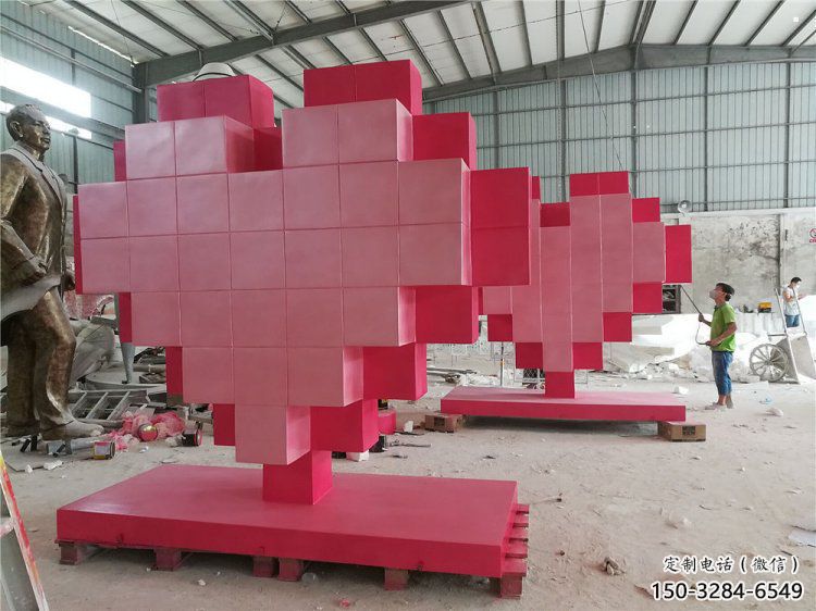 桃心雕塑工程選用，美陳雕塑，不銹鋼桃心雕塑展示