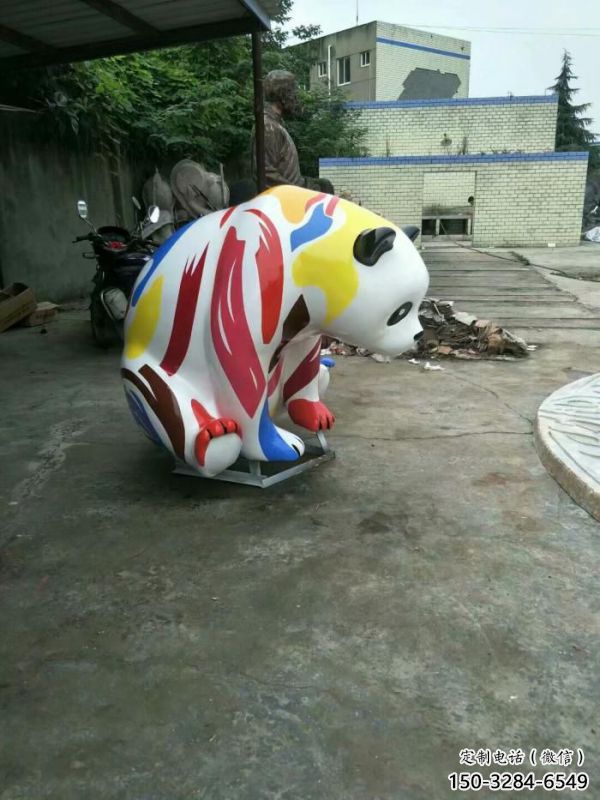公共熊貓雕塑訂做，城市裝飾，庭院彩繪熊貓雕塑展品