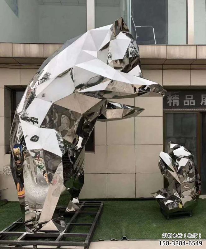 熊貓雕塑工程供應(yīng)，景觀雕塑，幾何不銹鋼熊貓雕塑供求
