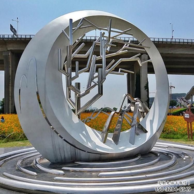 大型圓環(huán)雕塑公司，花園小品，不銹鋼圓環(huán)雕塑提供