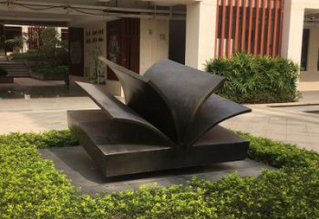 銅書本雕塑優(yōu)選，小區(qū)擺件，公共銅書本雕塑生產(chǎn)商