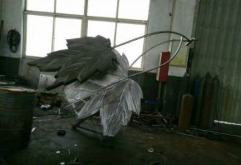 楓葉雕塑承接，景區案例，不銹鋼楓葉雕塑定制廠家