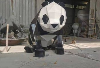 熊貓雕塑制造，白鋼構(gòu)件，幾何切面熊貓雕塑提供