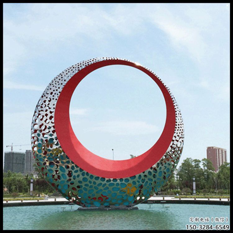 小區(qū)月牙雕塑，拉絲景觀雕塑，抽象效果