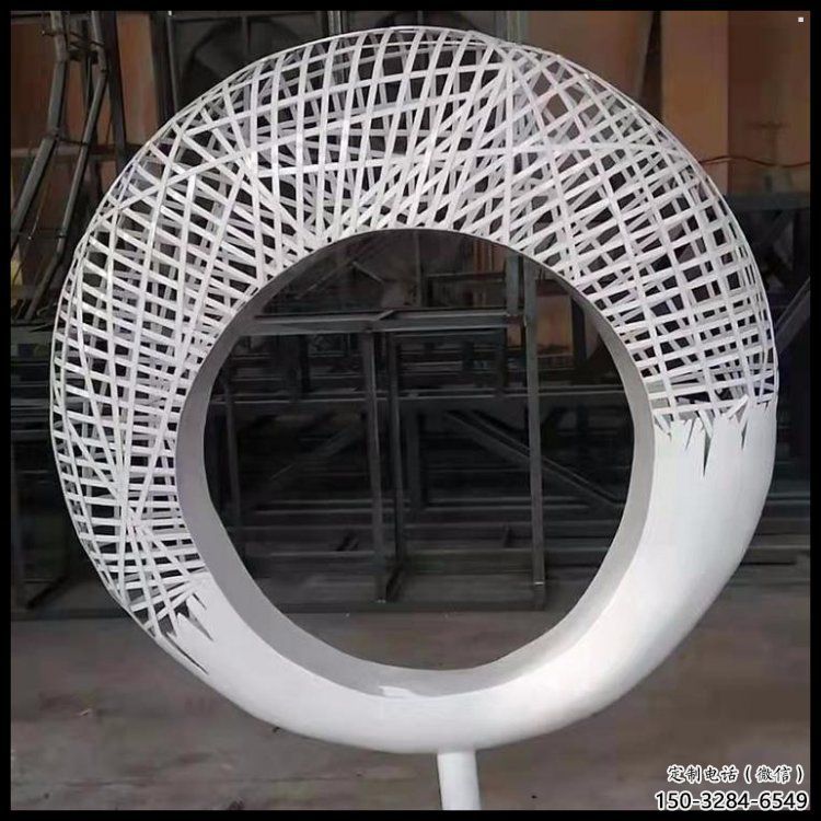 月牙雕塑預定，城區小品，民俗鏤空月牙雕塑制造商