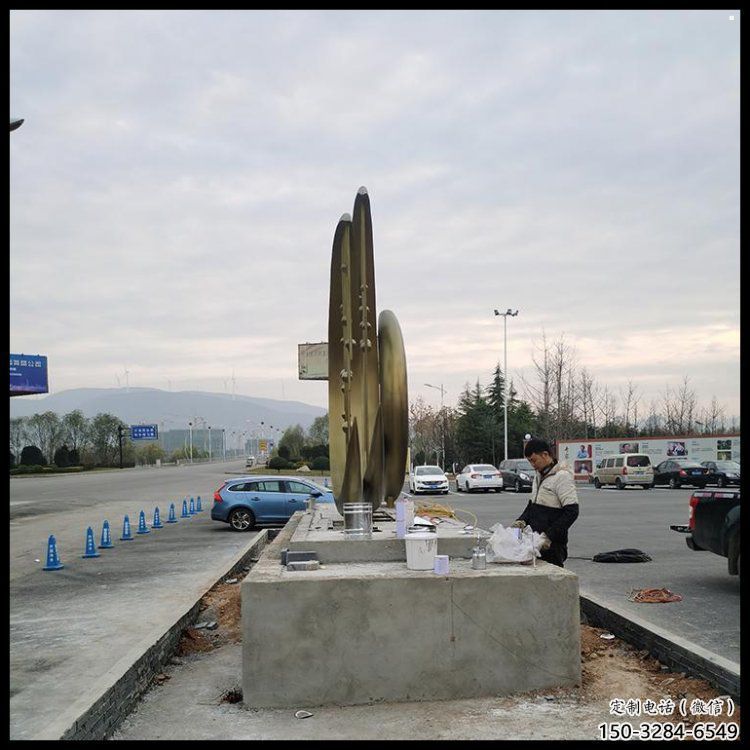 月亮雕塑生產，廣場雕塑，月亮水簾雕塑展品