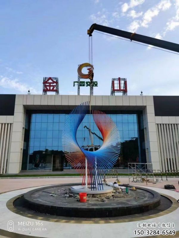 彩繪景觀鳥翅雕塑生產，景區案例，不銹鋼鳥翅雕塑優選