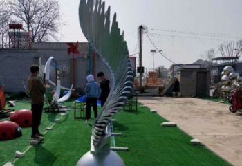 校園翅膀雕塑，拉絲景觀雕塑，抽象主題