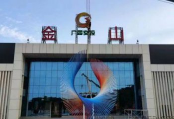 彩繪景觀鳥翅雕塑生產，景區案例，不銹鋼鳥翅雕塑優選