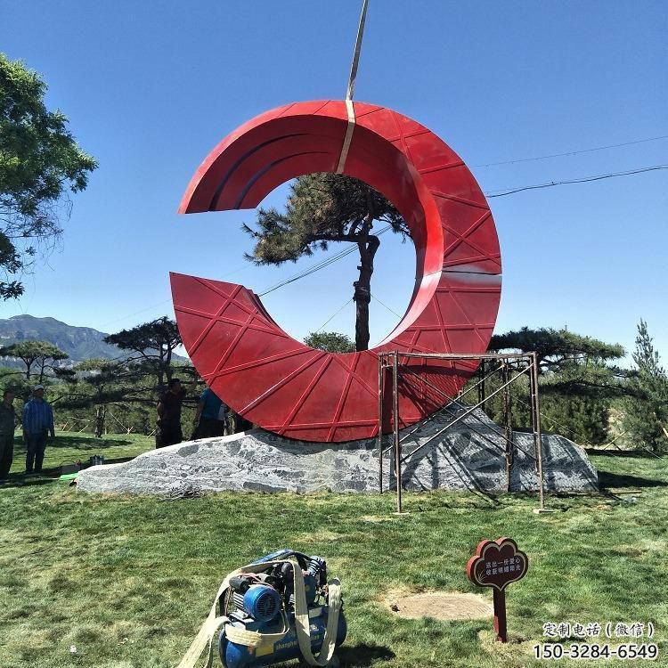 白銀草地精神堡壘雕塑