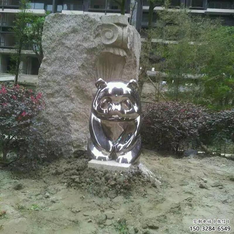 來賓熊貓雕塑服務(wù)商，動物美陳雕塑，不銹鋼熊貓雕塑廠家