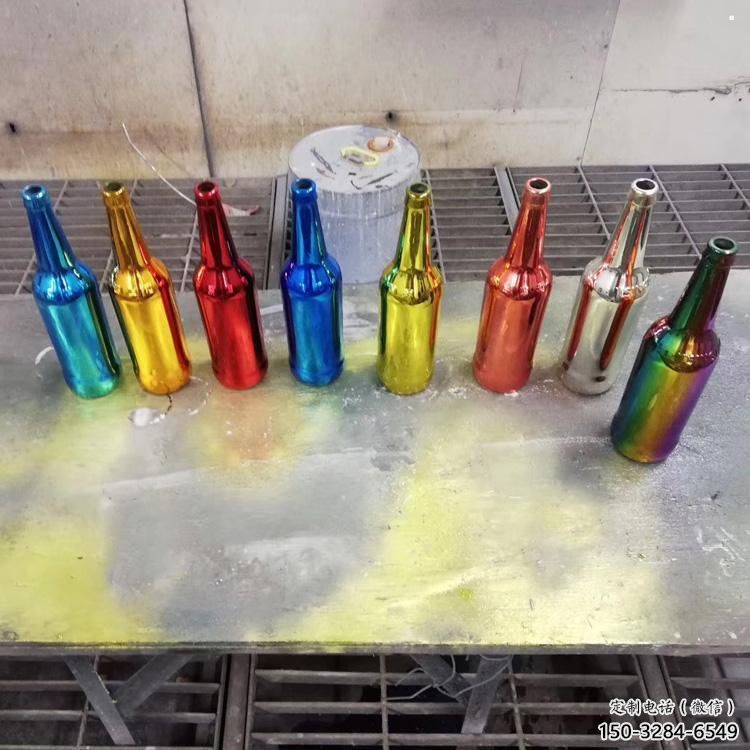 晉州公園啤酒瓶雕塑定價，村標概念，玻璃鋼啤酒瓶雕塑選用