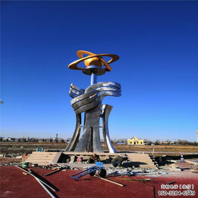 湟中精神堡壘雕塑