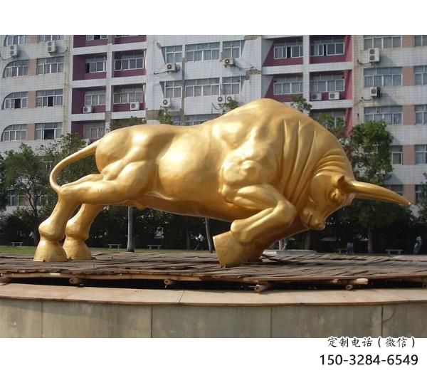 濱州風(fēng)景區(qū)開荒牛雕塑