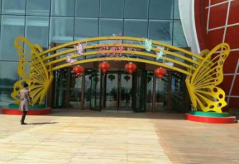 烏魯木齊蝴蝶拱門雕塑，鏤空烤漆效果，不銹鋼小區(qū)標識雕塑